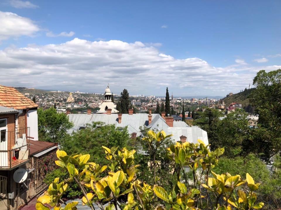 Sololaki Tale Appartement Tbilisi Buitenkant foto